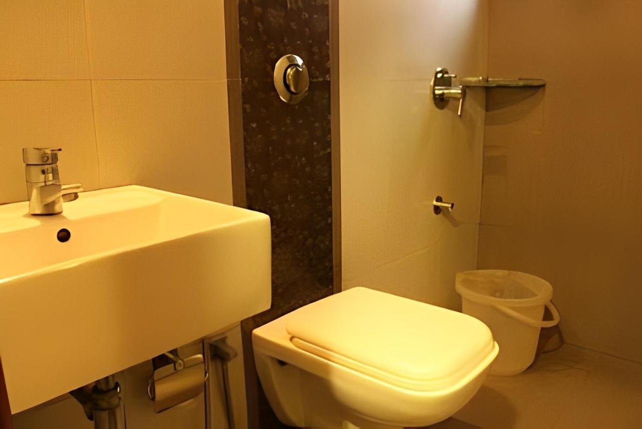 Apollo Guest House มุมไบ ภายนอก รูปภาพ