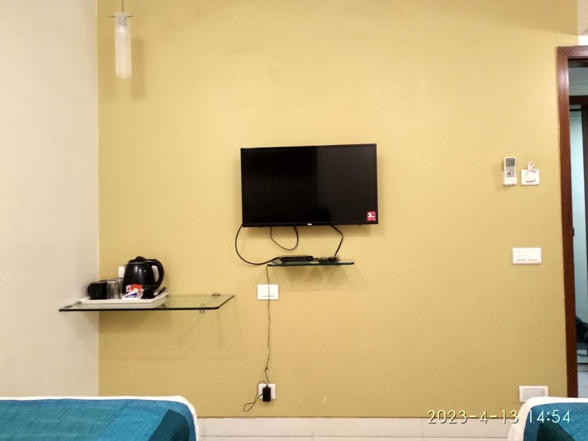 Apollo Guest House มุมไบ ภายนอก รูปภาพ